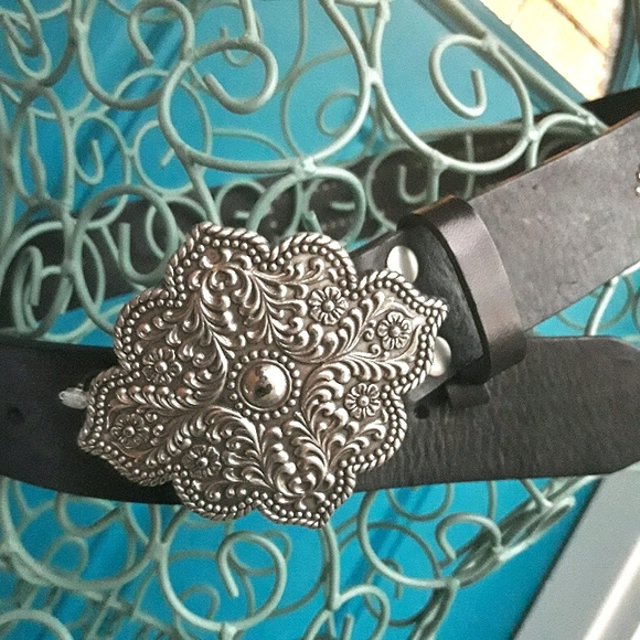 Genuine Leather Belt Buckle Metal Studded Rivets Micro Crystals Black - Picture 4 of 16